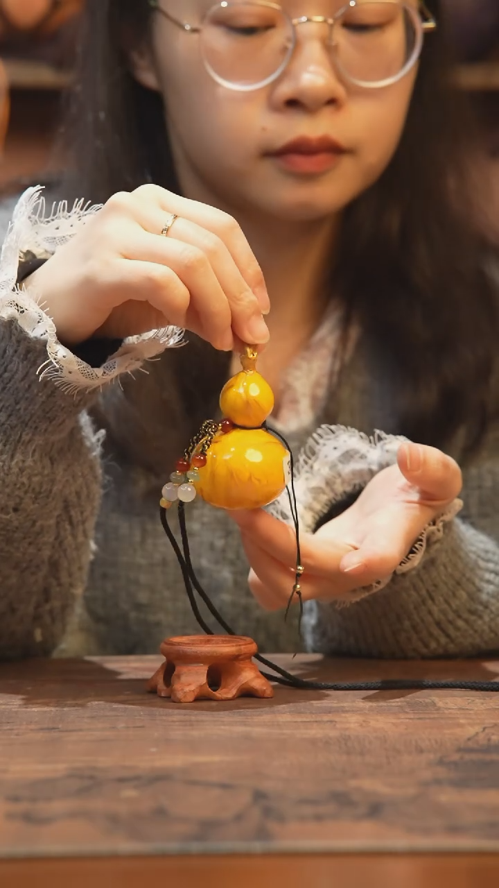 【闪购商品】368号-大漆飘漆小葫芦脖挂