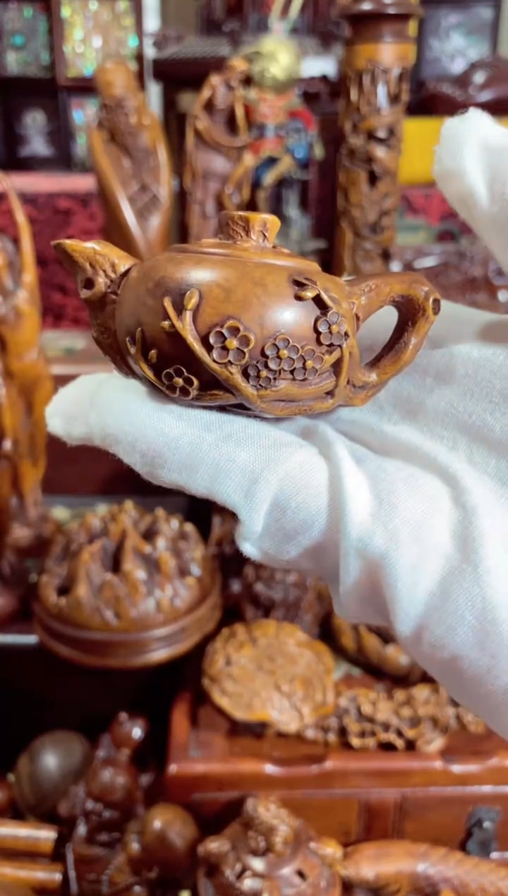 小叶黄杨小件梅花壶