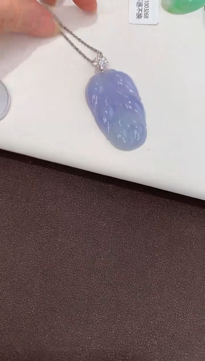 翡翠18K金镶嵌颈饰天然缅甸a货翡翠