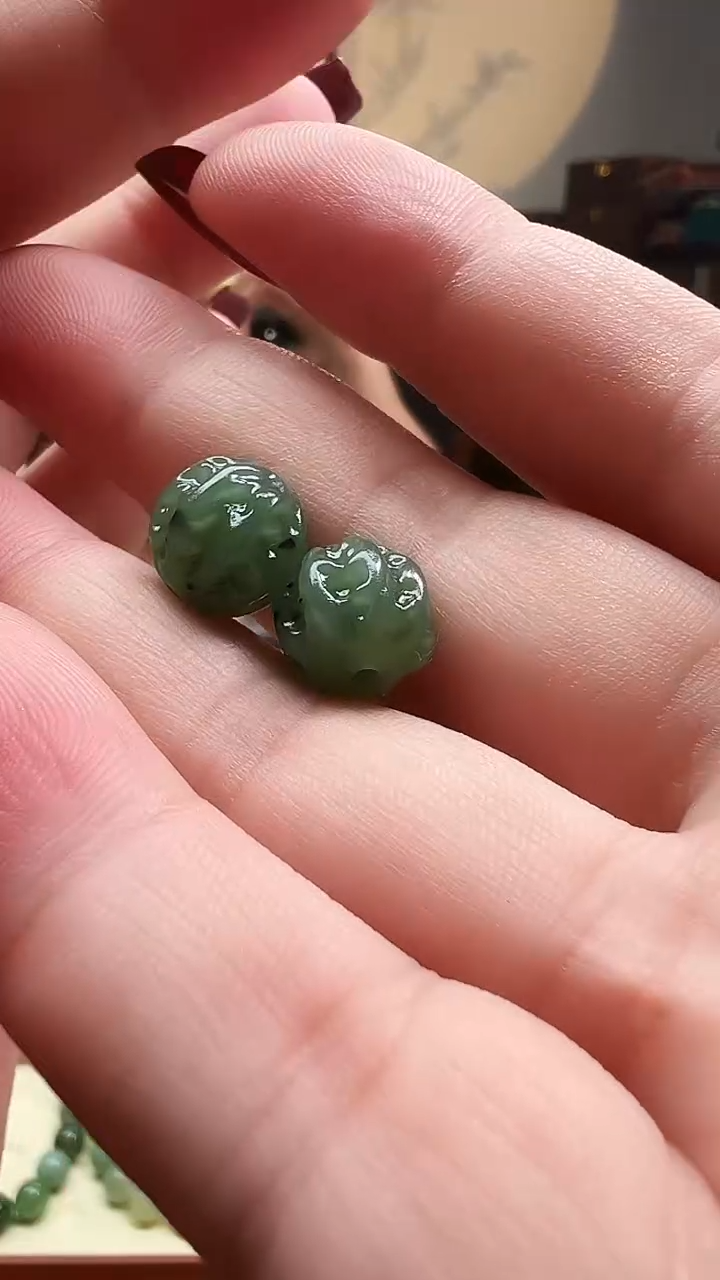 颈饰未镶嵌和田玉10mm左右碧玉核桃一对