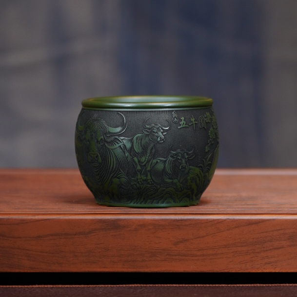 宜兴全手工原矿茶具正宗苹果绿泥刻绘五牛图双层精致紫砂主人杯
