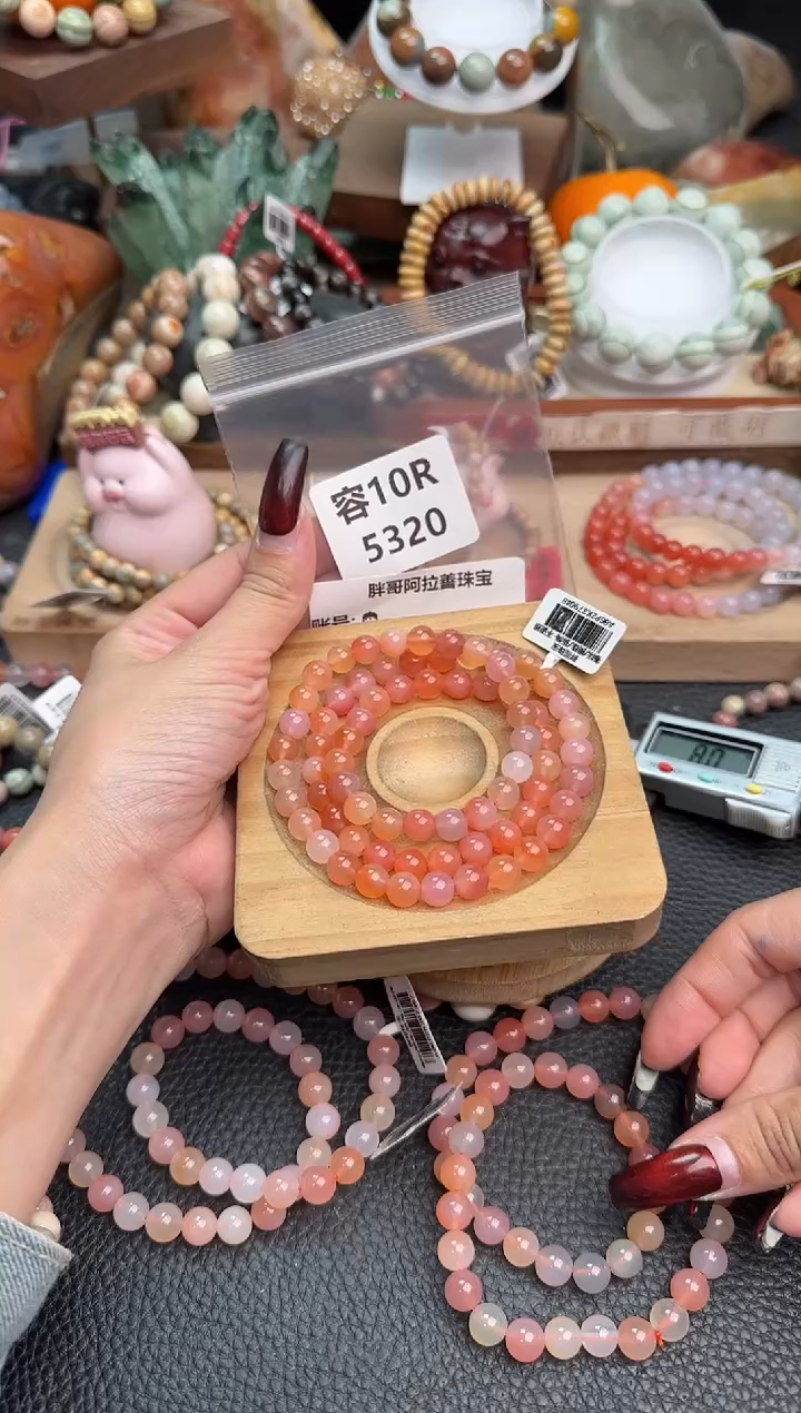 【闪购商品】石英质玉手链未镶嵌10R5320