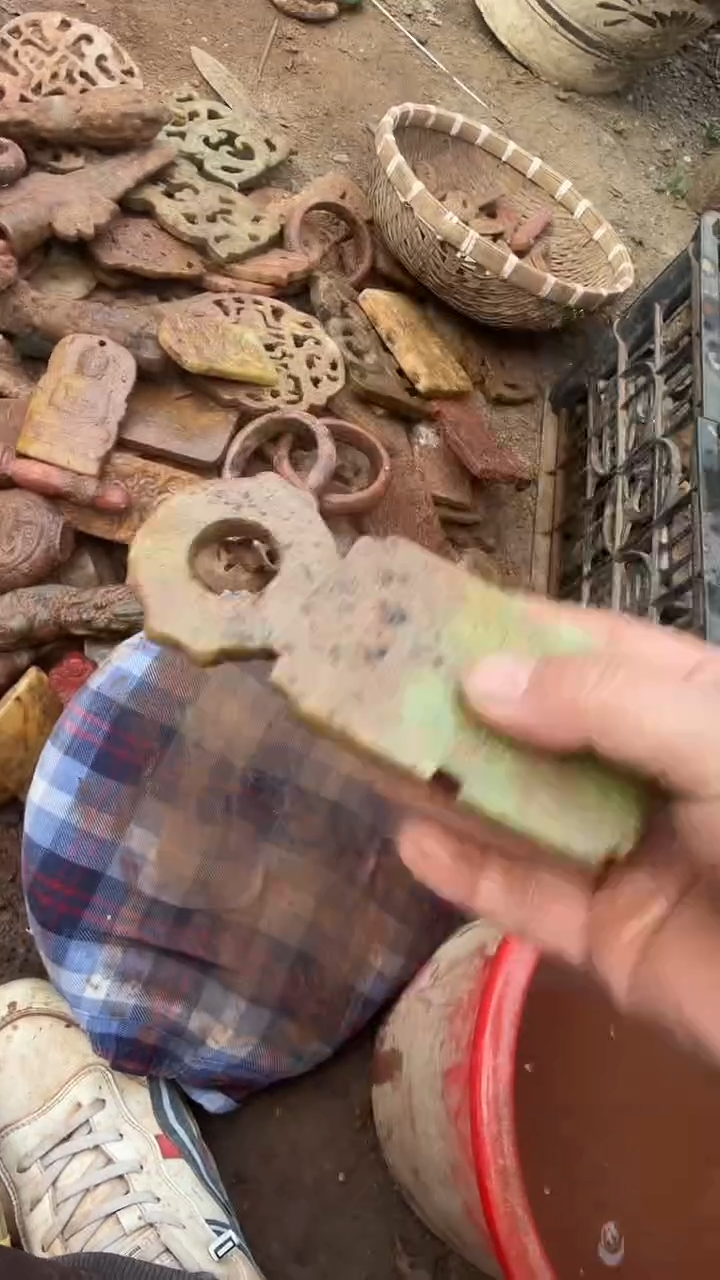 未镶嵌岫岩河磨玉（透闪石质玉）挂件老*岫岩河磨玉