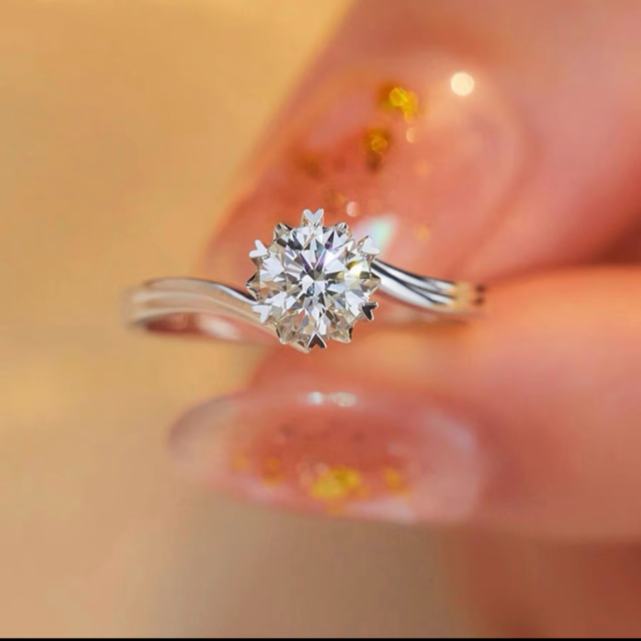 (GIA)18K金1克拉钻石戒指雪花扭臂镶嵌