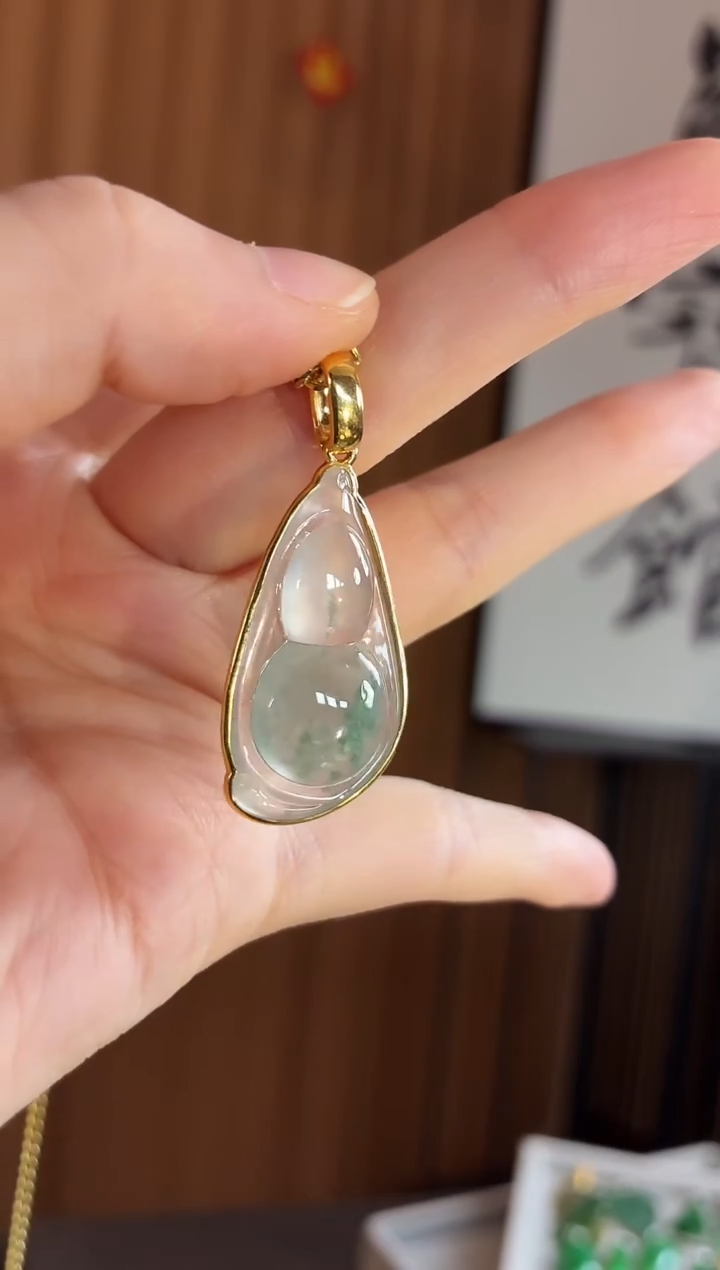 吊坠(不含链)18K金镶嵌翡翠吊坠