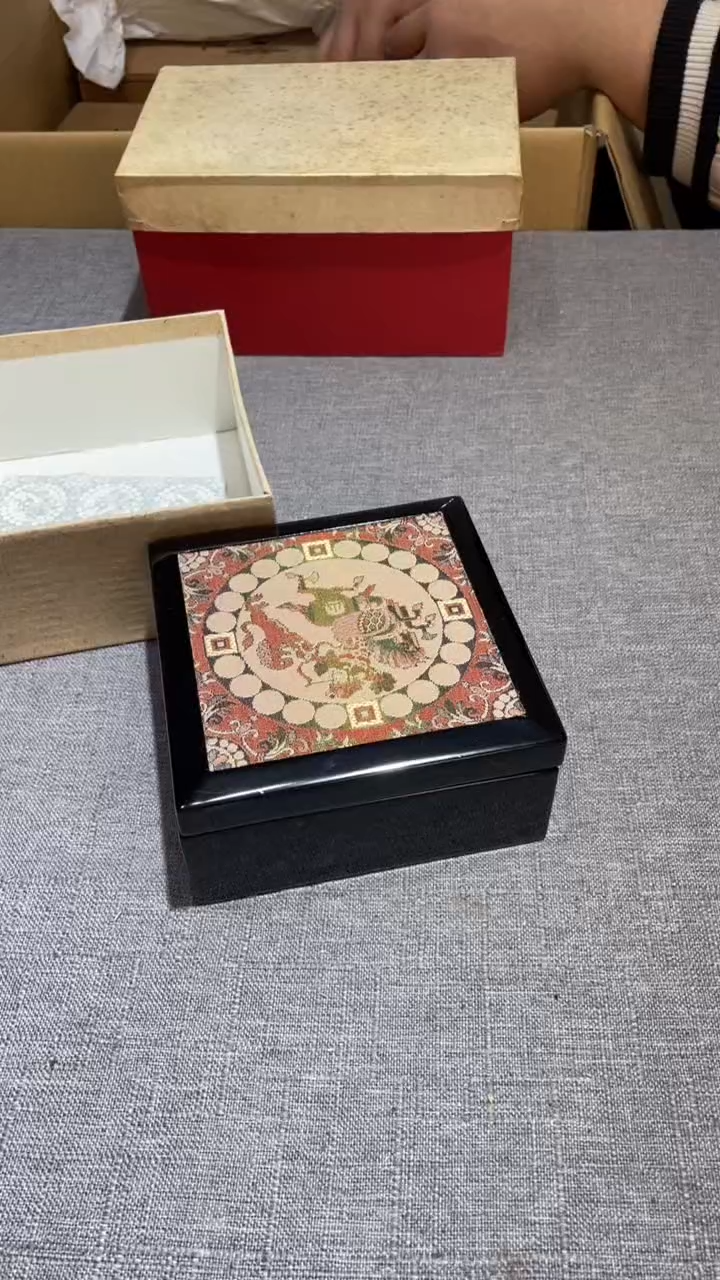 木靓**！靓仔！！   