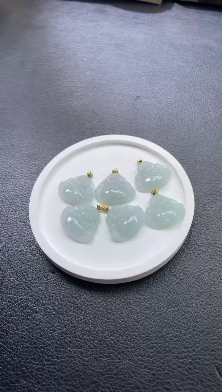 18K金镶嵌定制翡翠DDJ41072/多样性发一件
