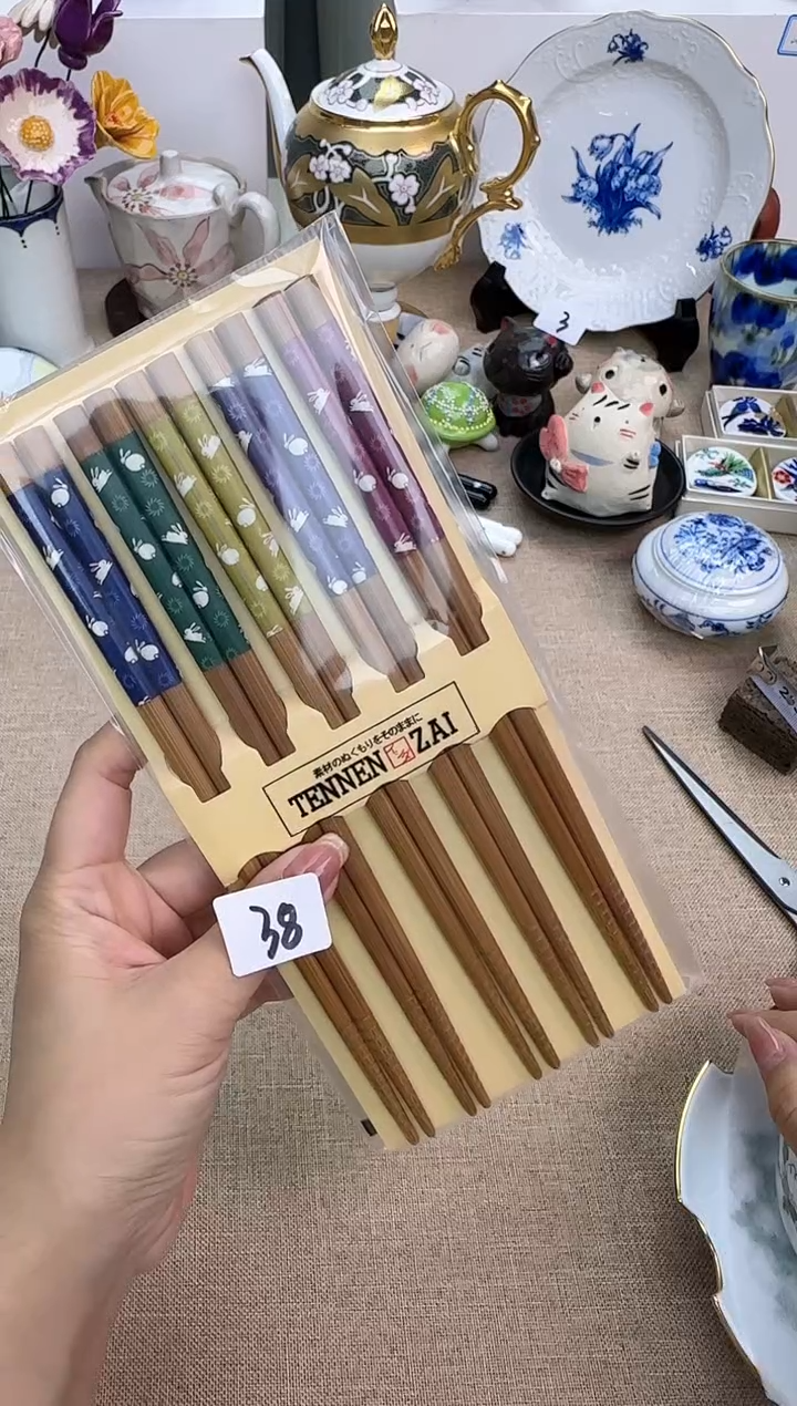 瓷片泡泡家的瓷器真好看