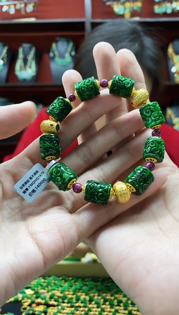 颈饰未镶嵌翡翠W**赢手串