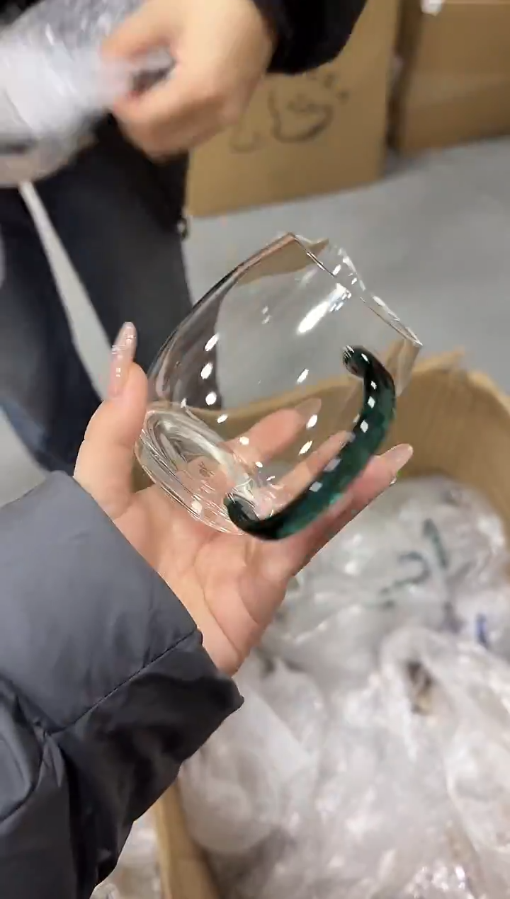 979墨绿诚然公道杯