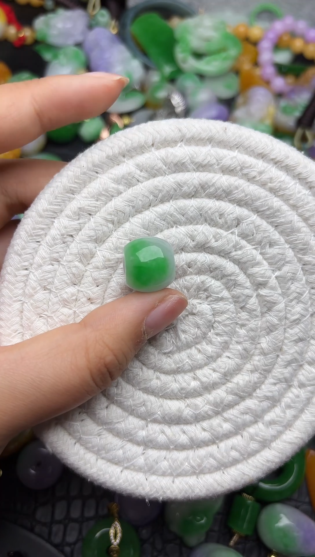 颈饰未镶嵌翡翠缅甸翡翠吊坠