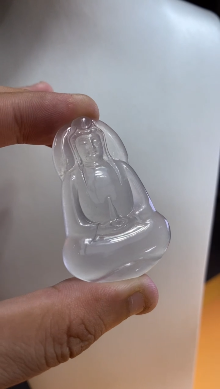 颈饰未镶嵌翡翠观音3480    52.7   35.9   4.3