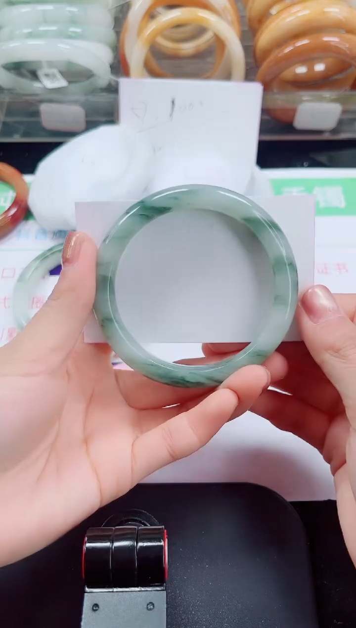 未镶嵌手镯石英质玉149-58/59