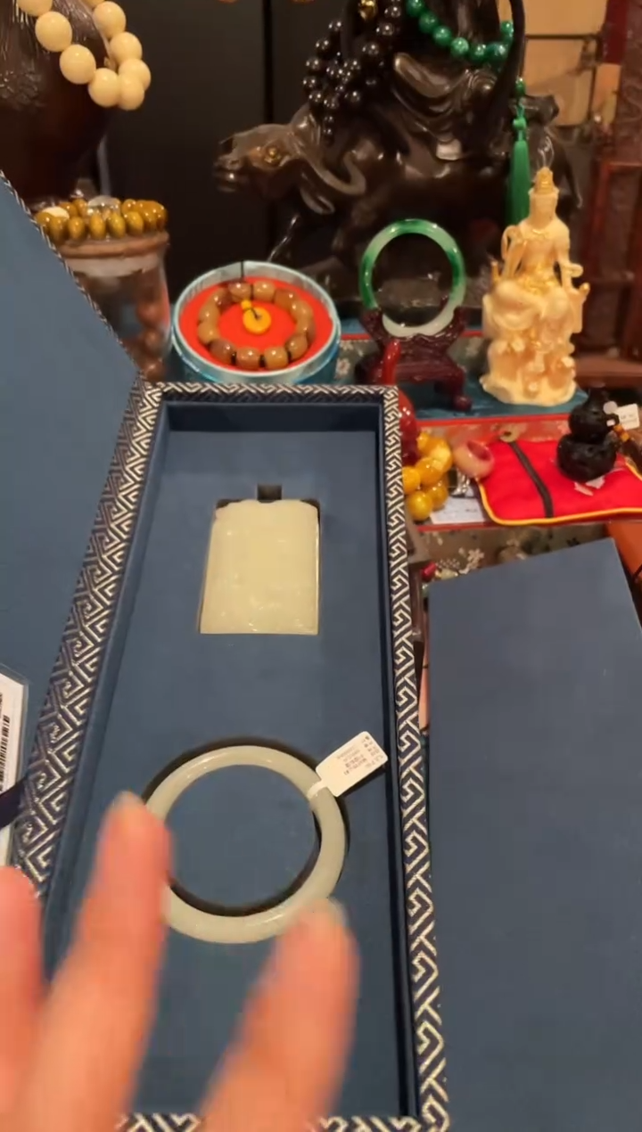 一一一一一一188两个白