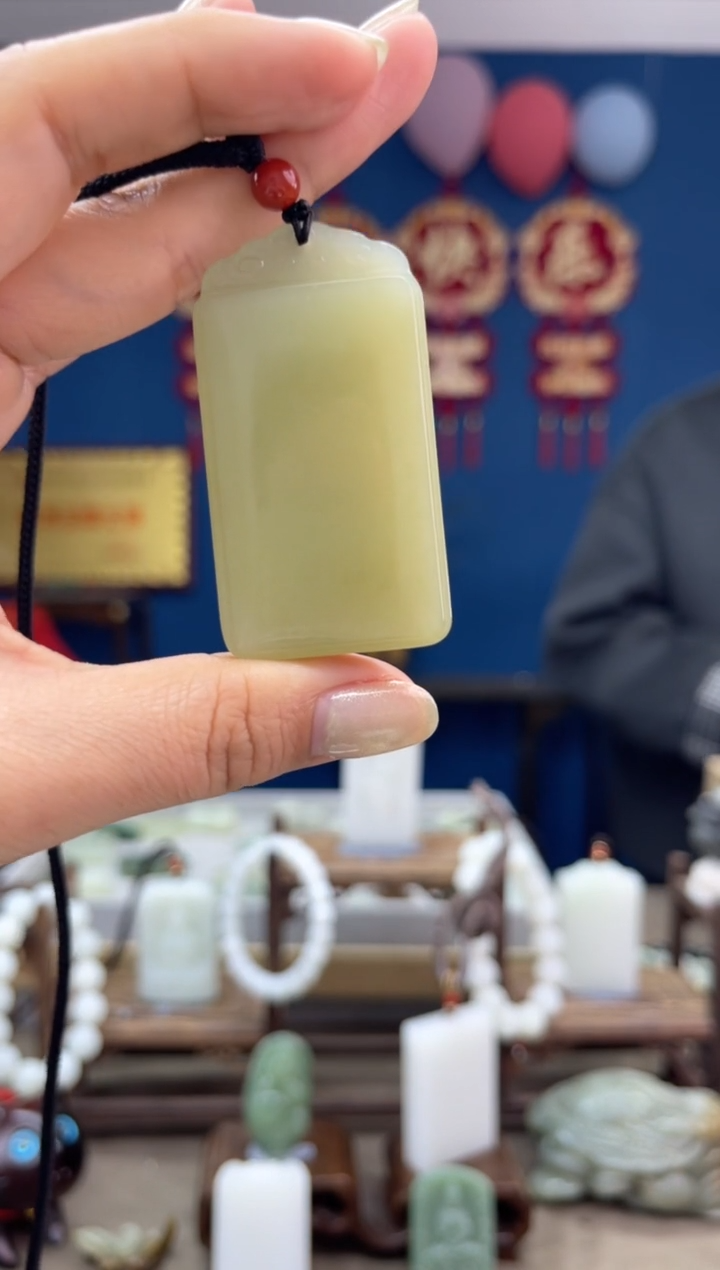 【闪购商品】和田玉颈饰未镶嵌1