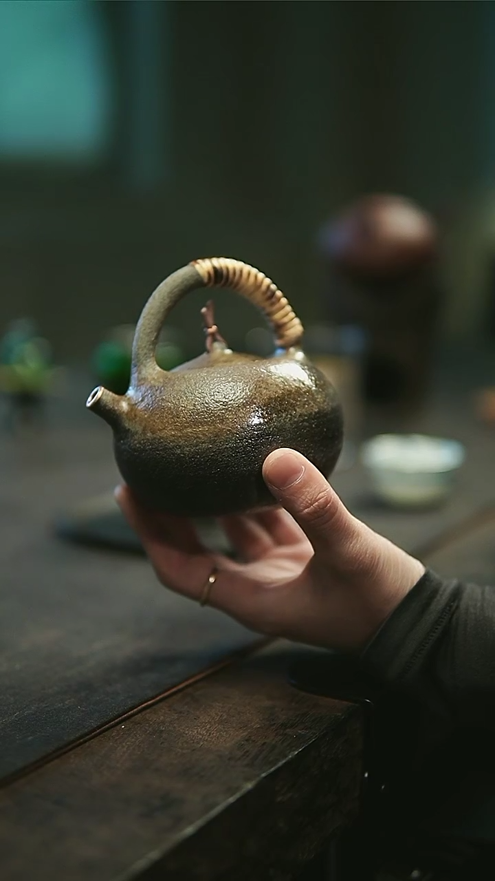 【闪购商品】刚子提梁柴烧壶111111111