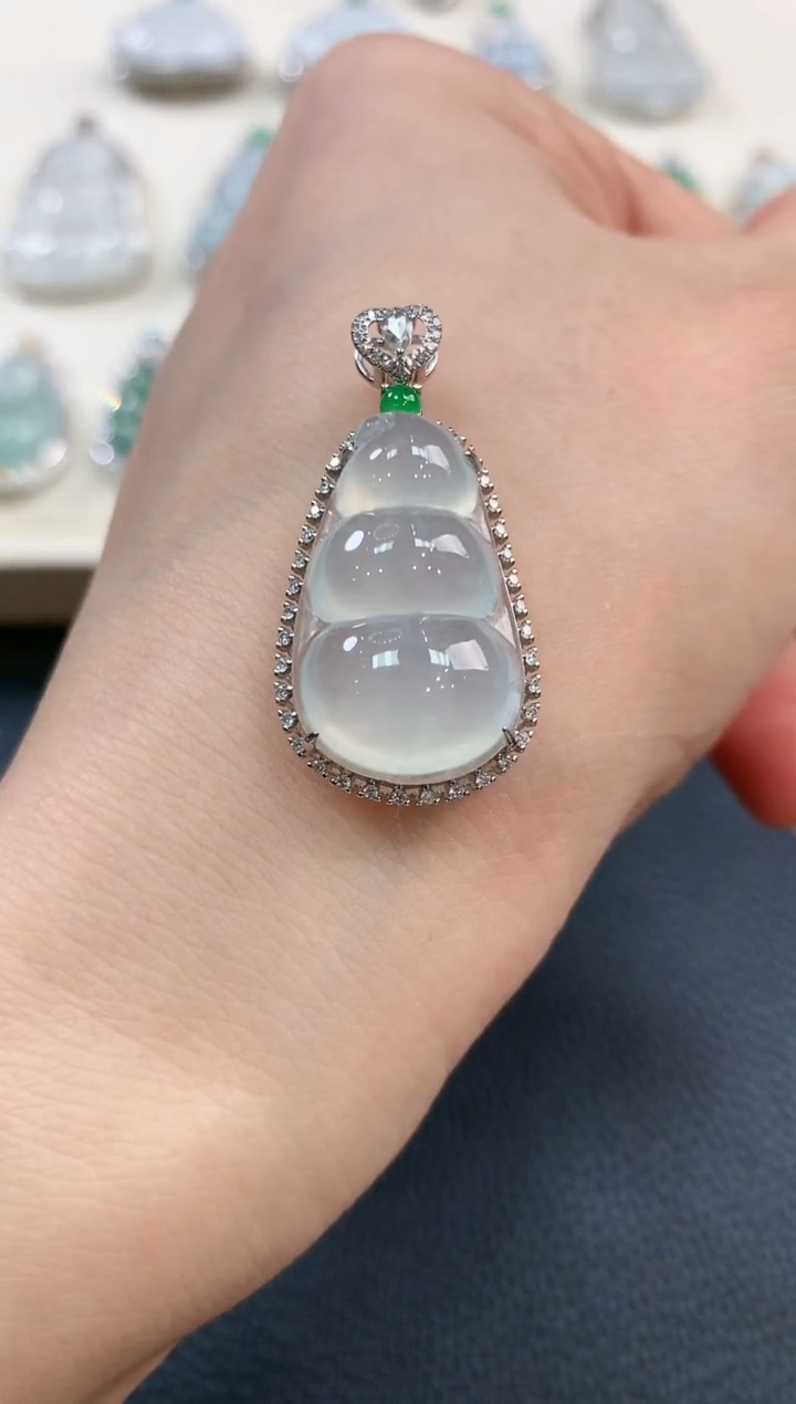 【闪购商品】翡翠吊坠(不含链)18K金镶嵌b68     