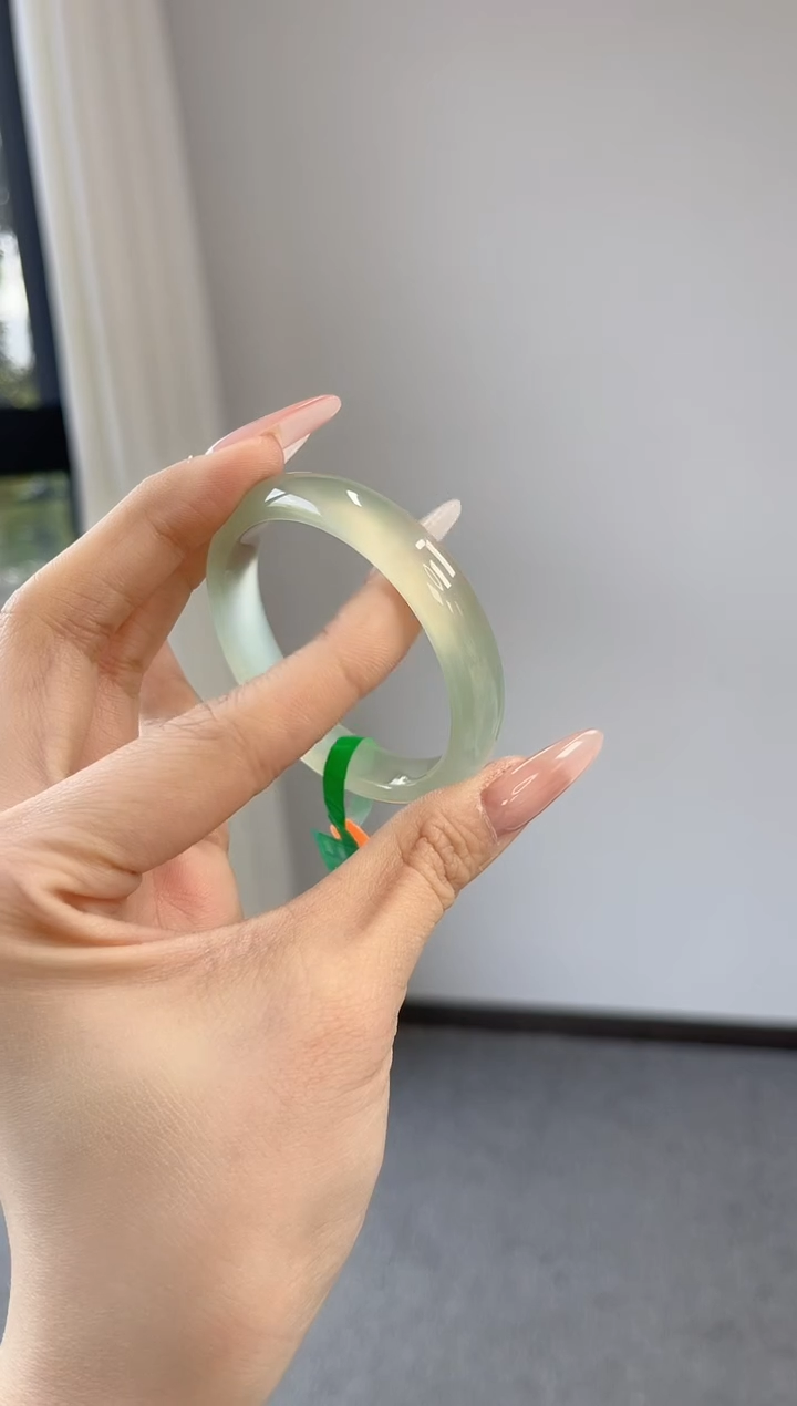 【闪购商品】玛瑙/玉髓手镯未镶嵌51-52圈