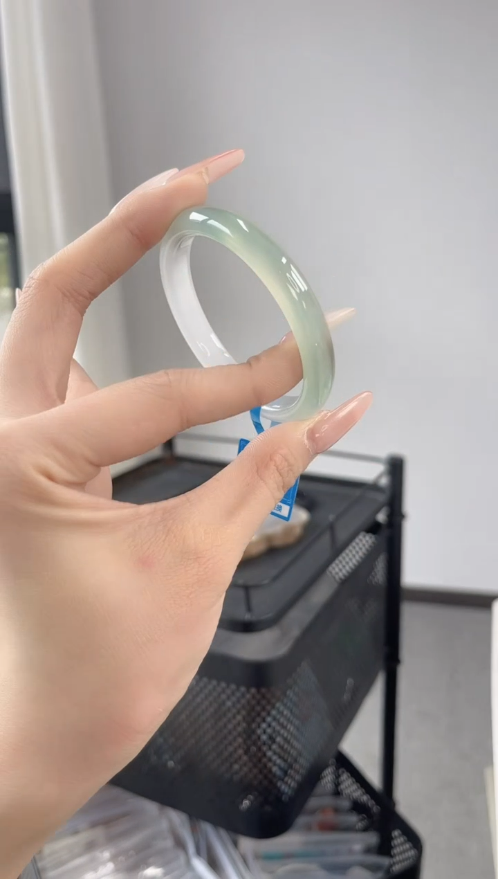 【闪购商品】玛瑙/玉髓手镯未镶嵌51-52圈