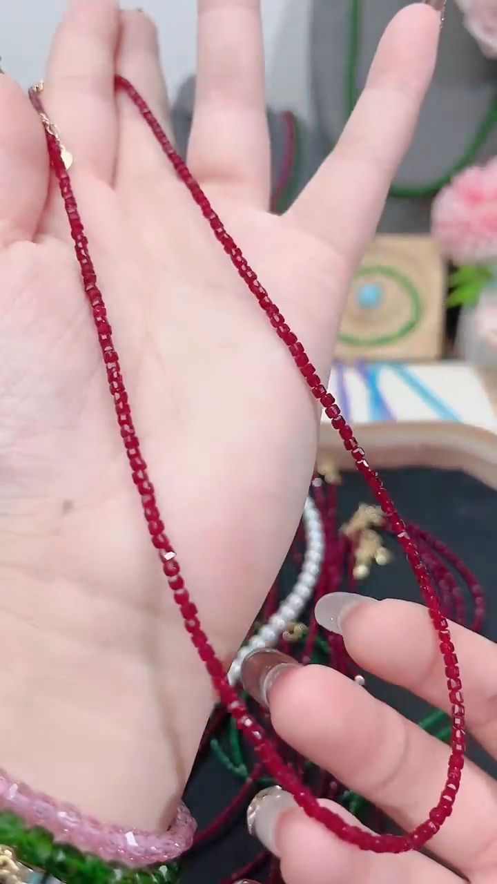 颈饰银S925镶嵌红宝石姨妈99