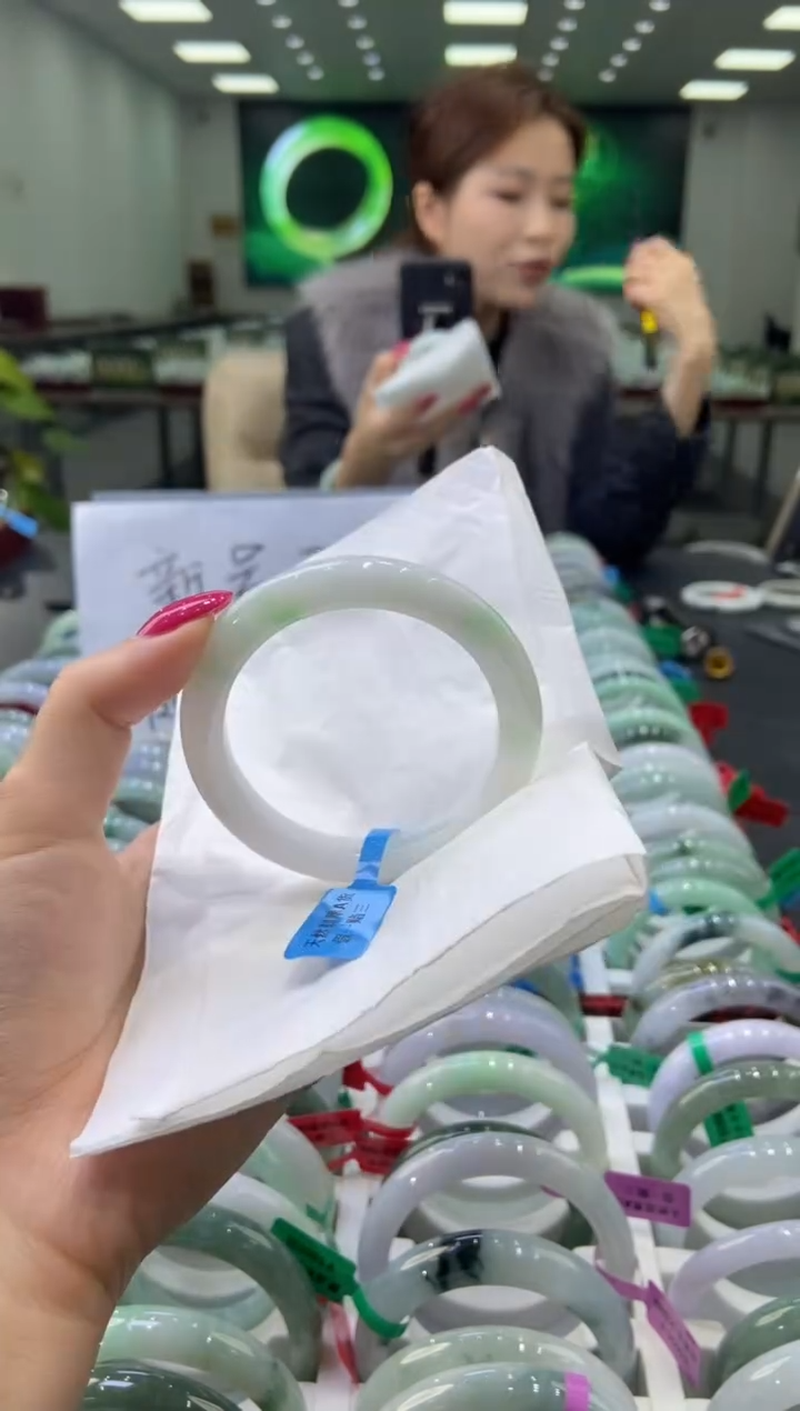 未镶嵌手镯翡翠0057764