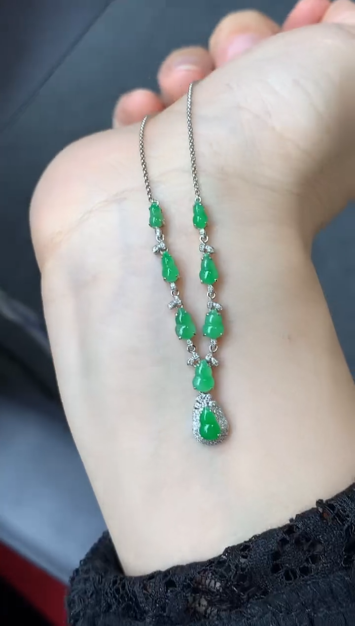 颈饰18K金镶嵌翡翠559中国好珍宝