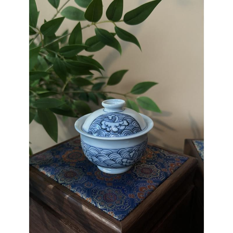 A458【蜕观堂】柴窑青花海上生花布袋盖碗 容量110ml 