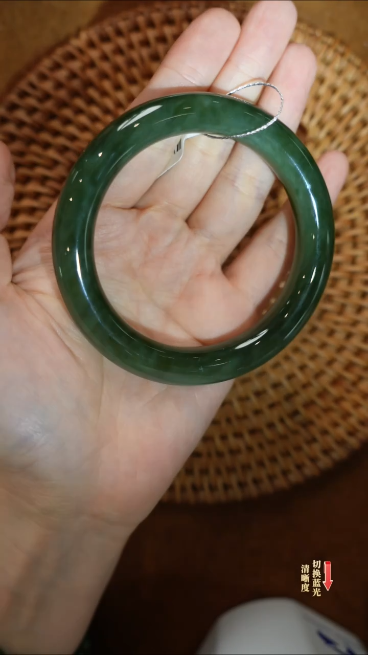 【闪购商品】和田玉手镯未镶嵌0205-108（59-60圈口）