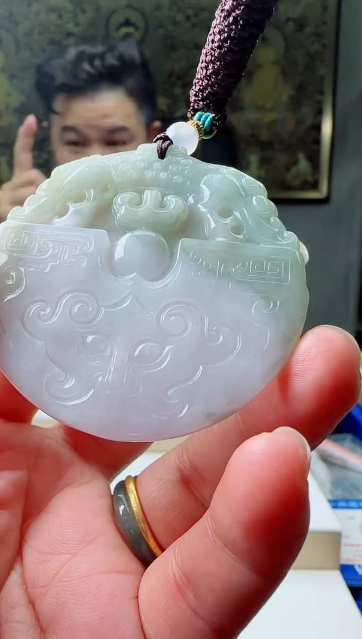 【闪购商品】翡翠颈饰未镶嵌1111111111