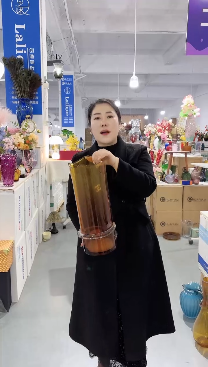 【闪购商品】玻璃唐总花瓶厂微瑕-XRI9