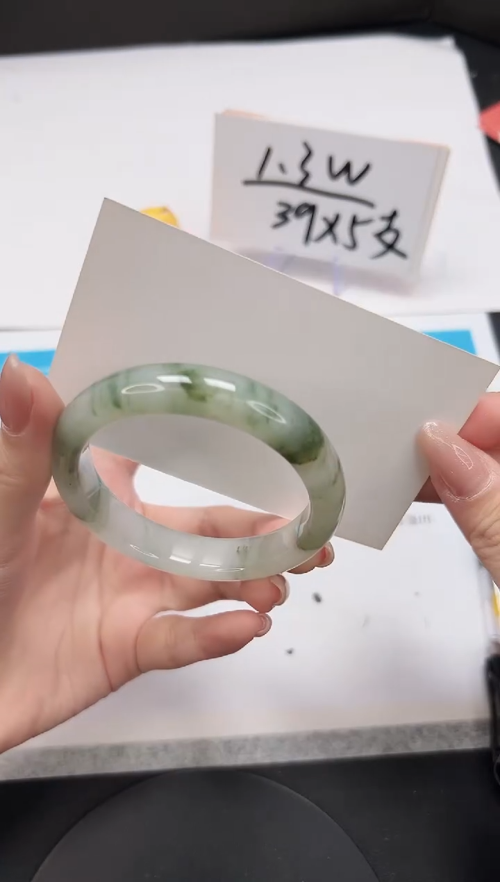 【闪购商品】石英质玉手镯未镶嵌A193-52.+