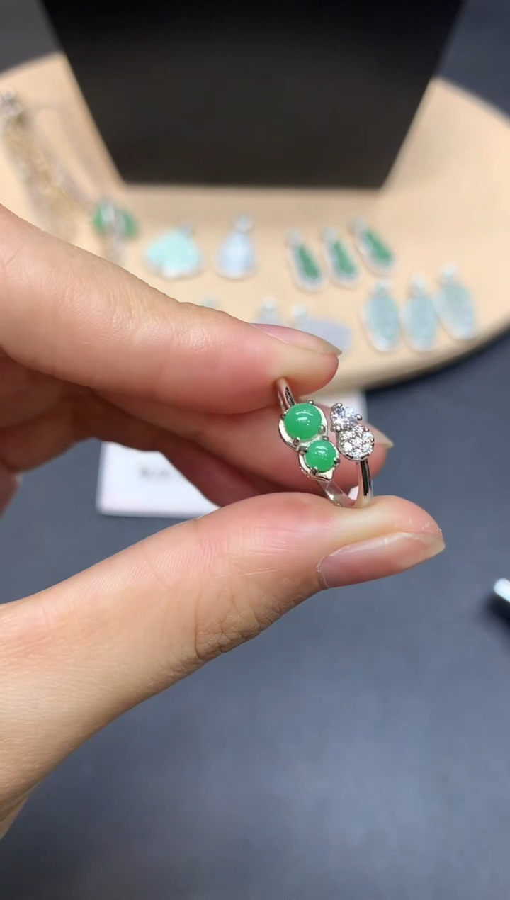 【闪购商品】翡翠戒指银S925镶嵌蛋面【无服务费】