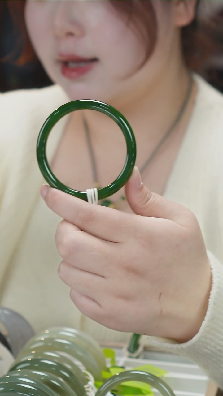 【闪购商品】和田玉手镯未镶嵌天然和田玉手镯拍一发一 57