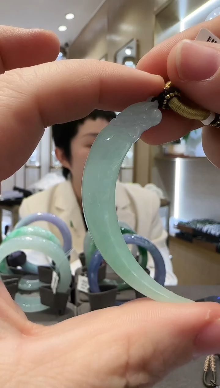 颈饰未镶嵌翡翠【18】龙牙