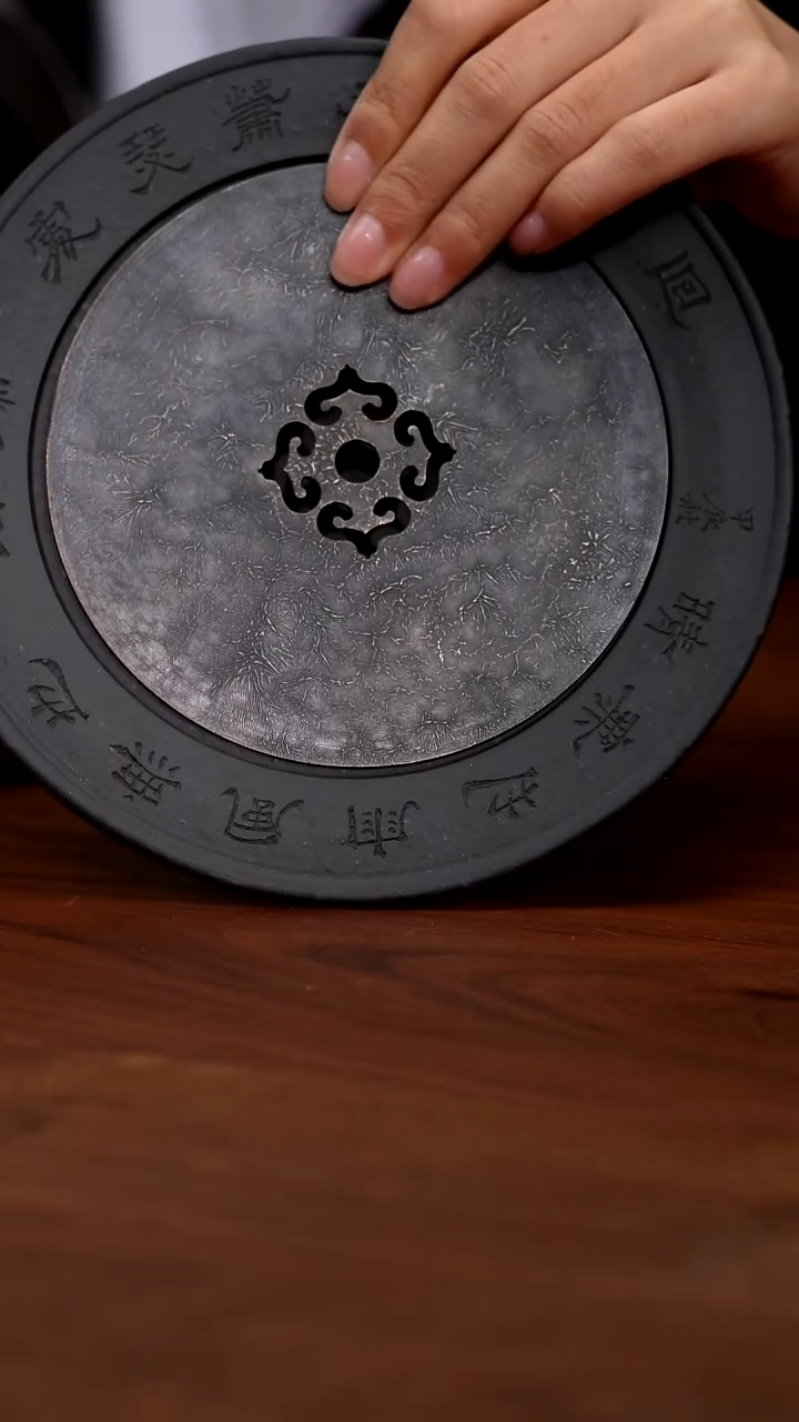 紫砂摆件捂黑壶承