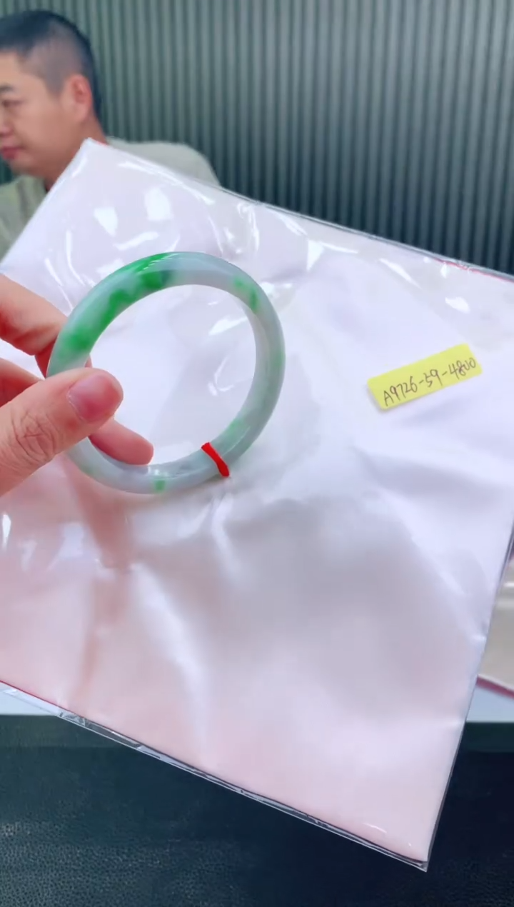 未镶嵌手镯翡翠59