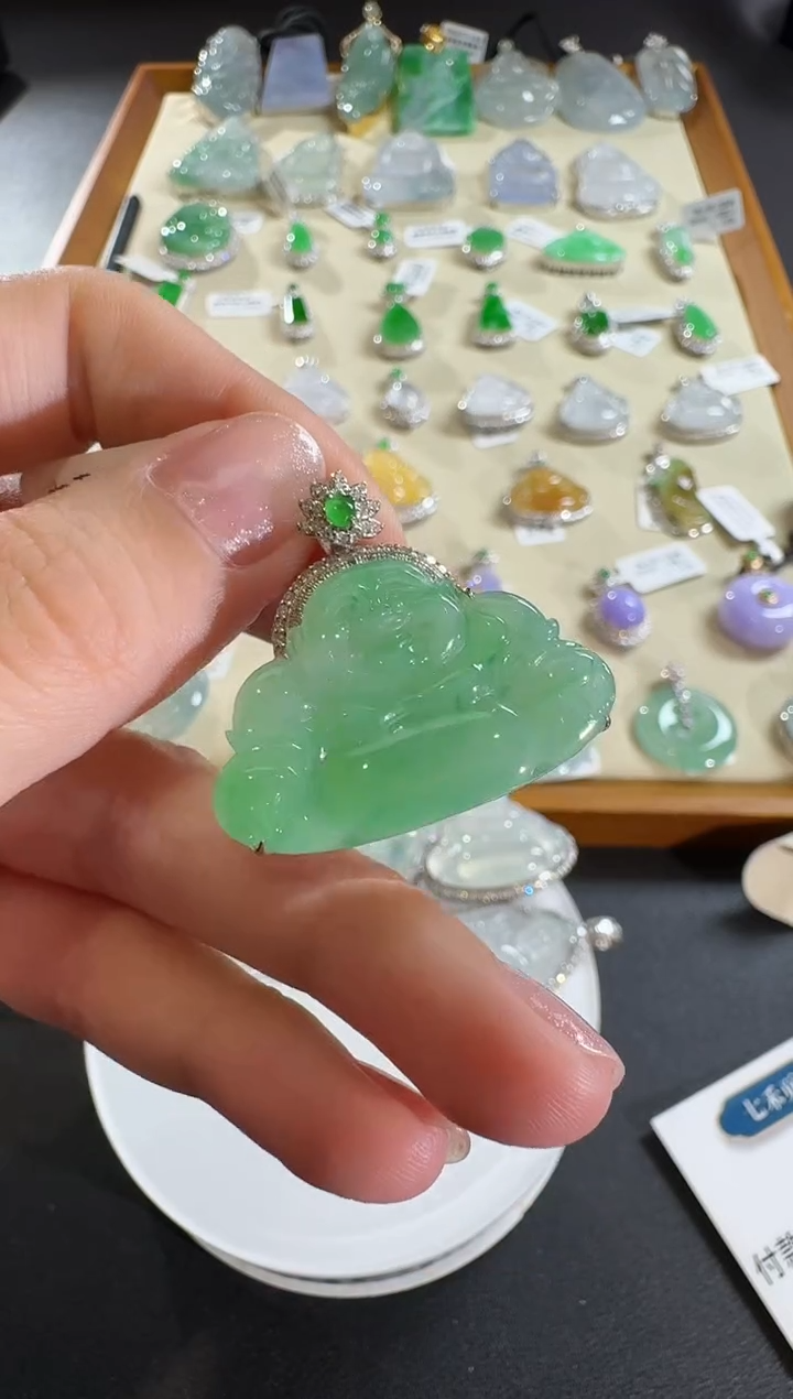 【闪购商品】翡翠吊坠(不含链)18K金镶嵌【源头工厂】钻石镶嵌