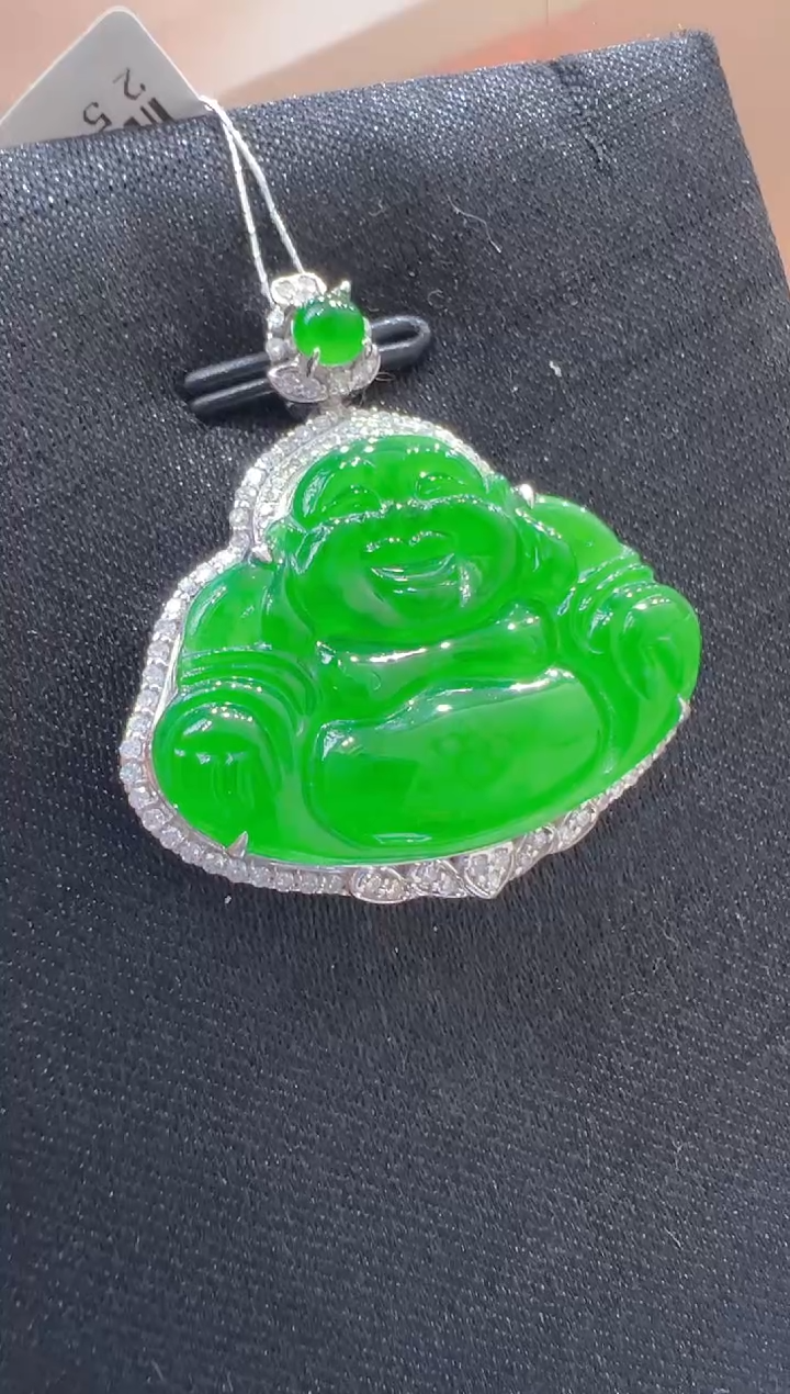 【闪购商品】翡翠吊坠(不含链)18K金镶嵌        