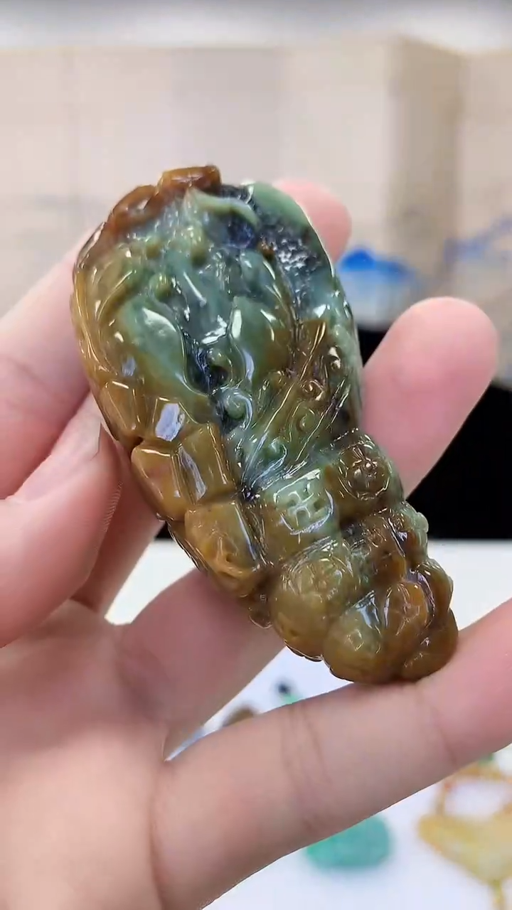 【闪购商品】定制翡翠未镶嵌4829bb-毛货挂件83