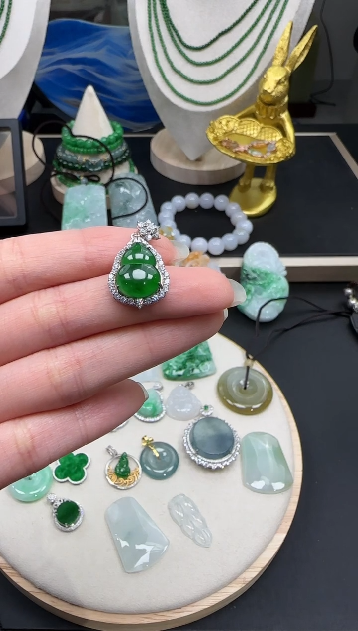 【闪购商品】翡翠吊坠(不含链)银S925镶嵌【海莎一口翠】翡翠挂件1