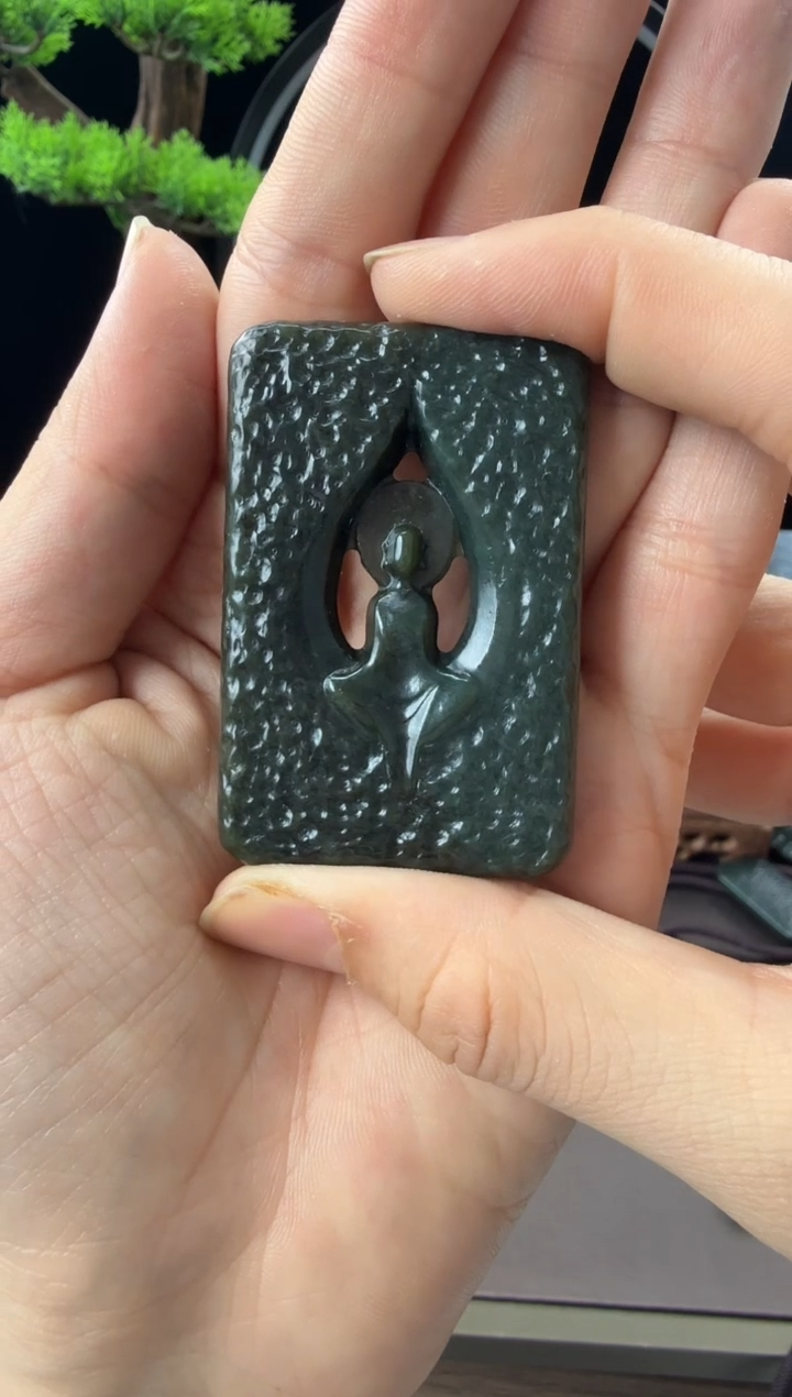 吊坠(赠链)未镶嵌和田玉和田玉镂空雕悟道  多样性发一个