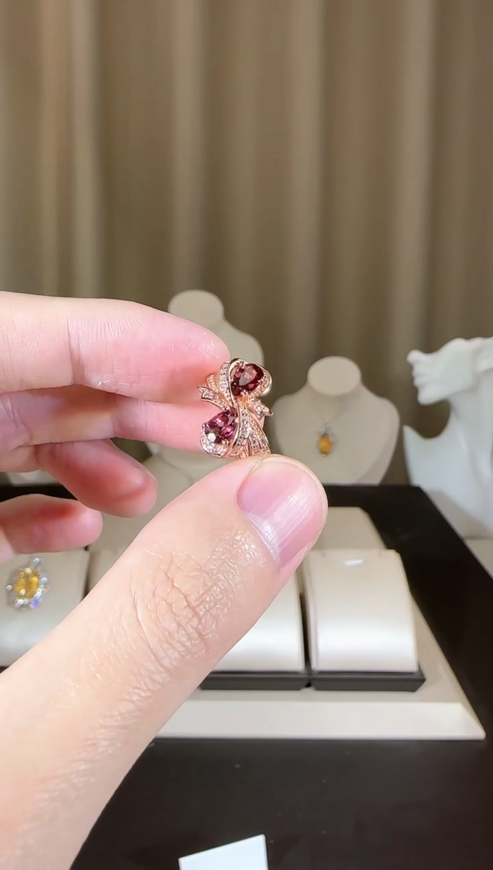 【闪购商品】石榴石戒指银S925镶嵌设计款