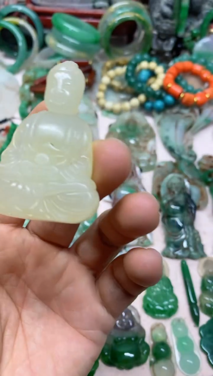 【闪购商品】27直播间的实时画面