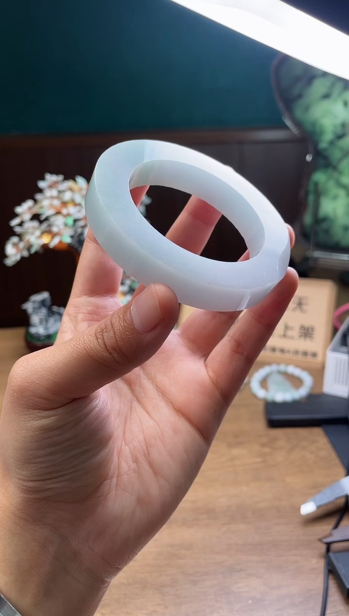 【闪购商品】定制翡翠手镯未镶嵌定制