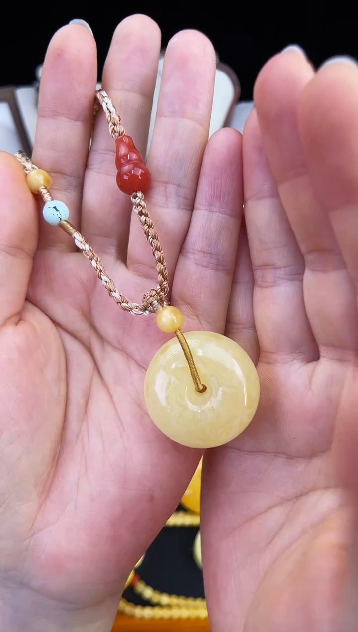 琥珀未镶嵌珠宝奇石柒月