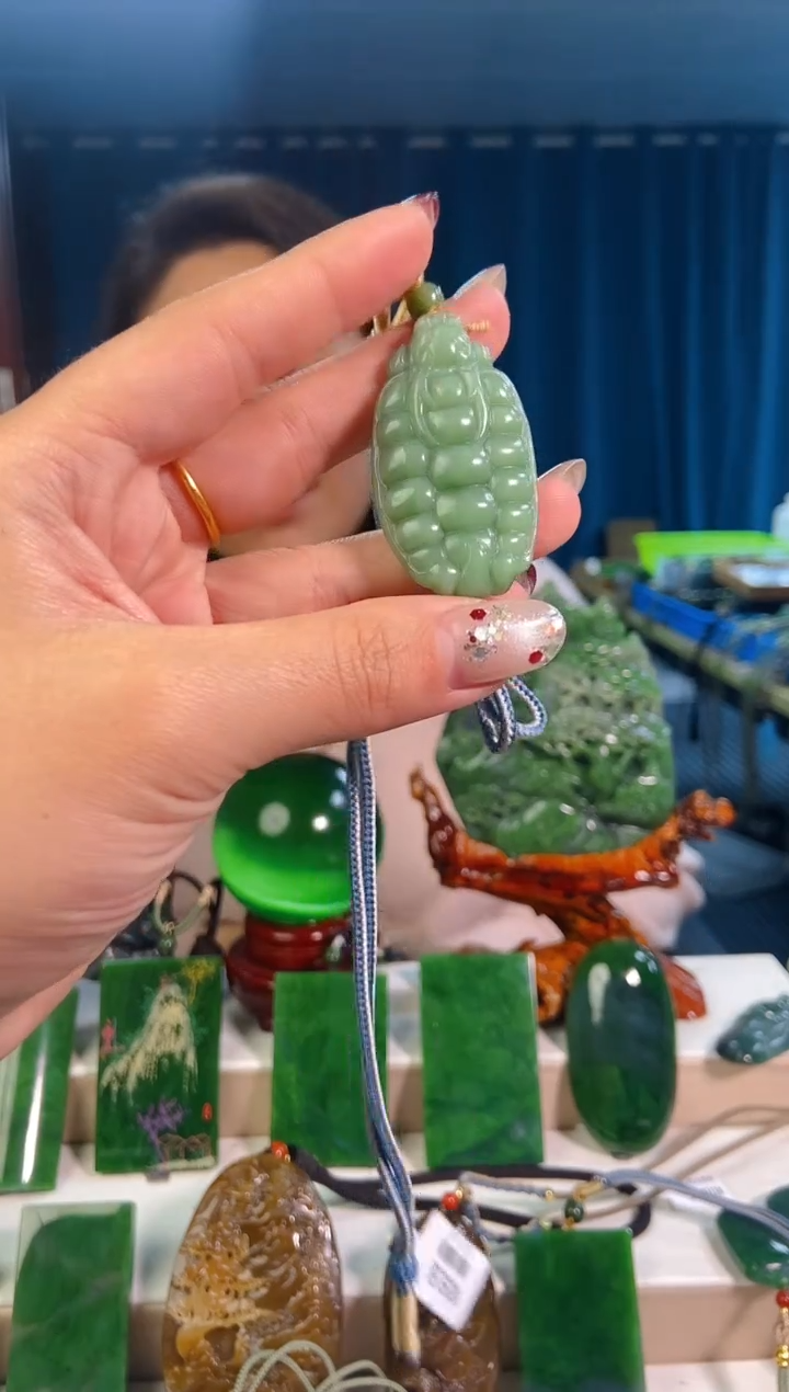 【闪购商品】和田玉挂件未镶嵌1