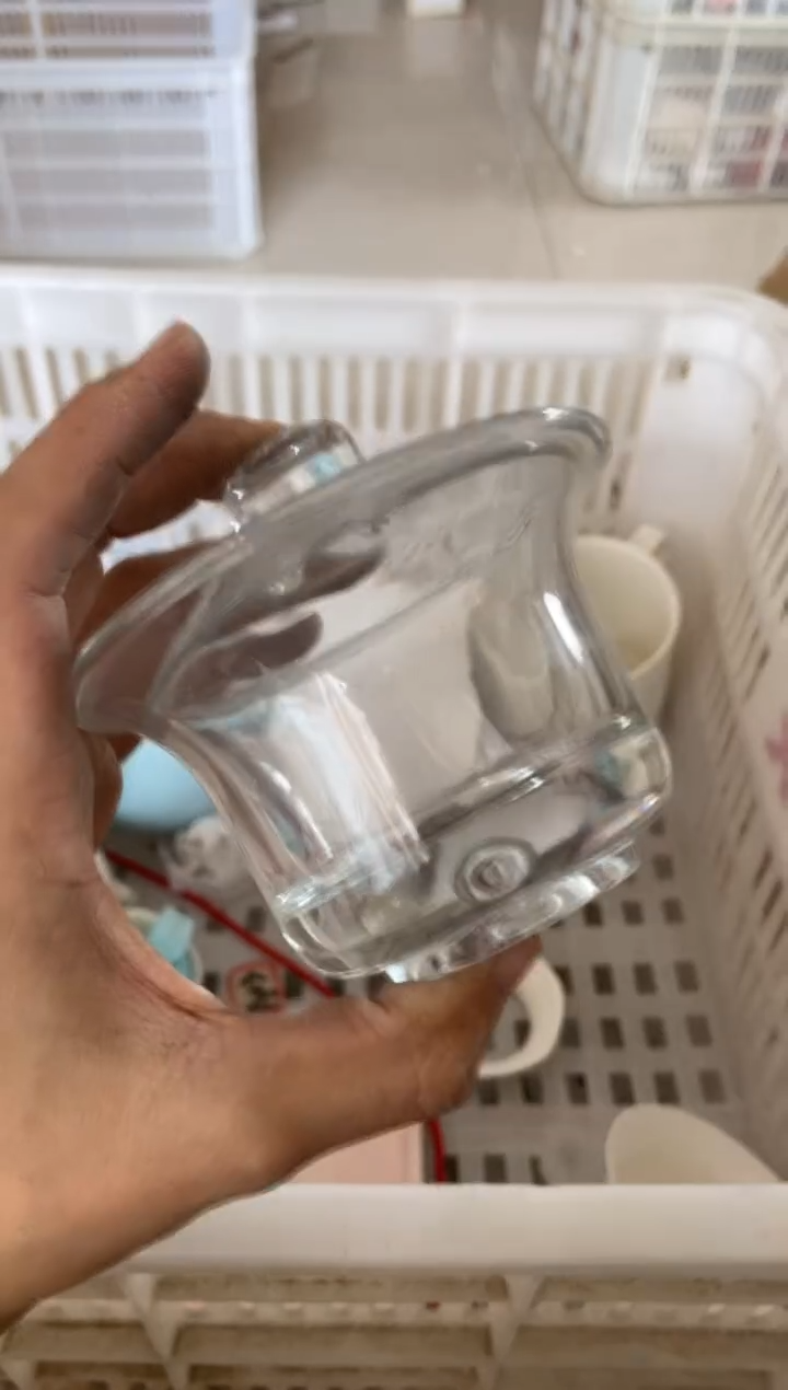 无运费险有瑕疵的摄影的产品有使用过的痕迹有点脏介意勿拍