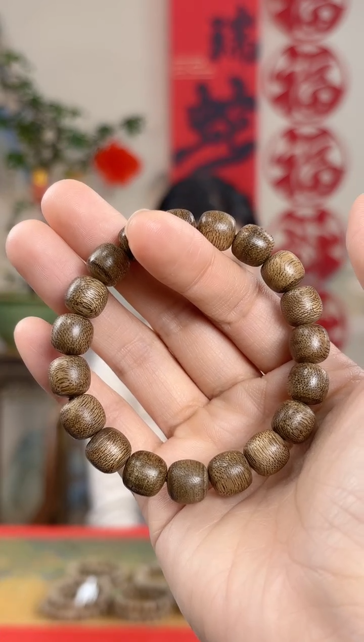 【闪购商品】沉香手串海南天然野虫漏10mm桶珠多样性发货