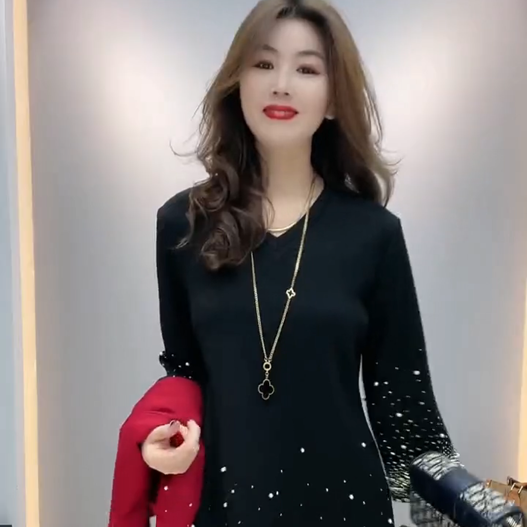 时尚秋冬款新款重工钉珠中长款宽松洋气时尚显瘦女装连衣裙遮肚子