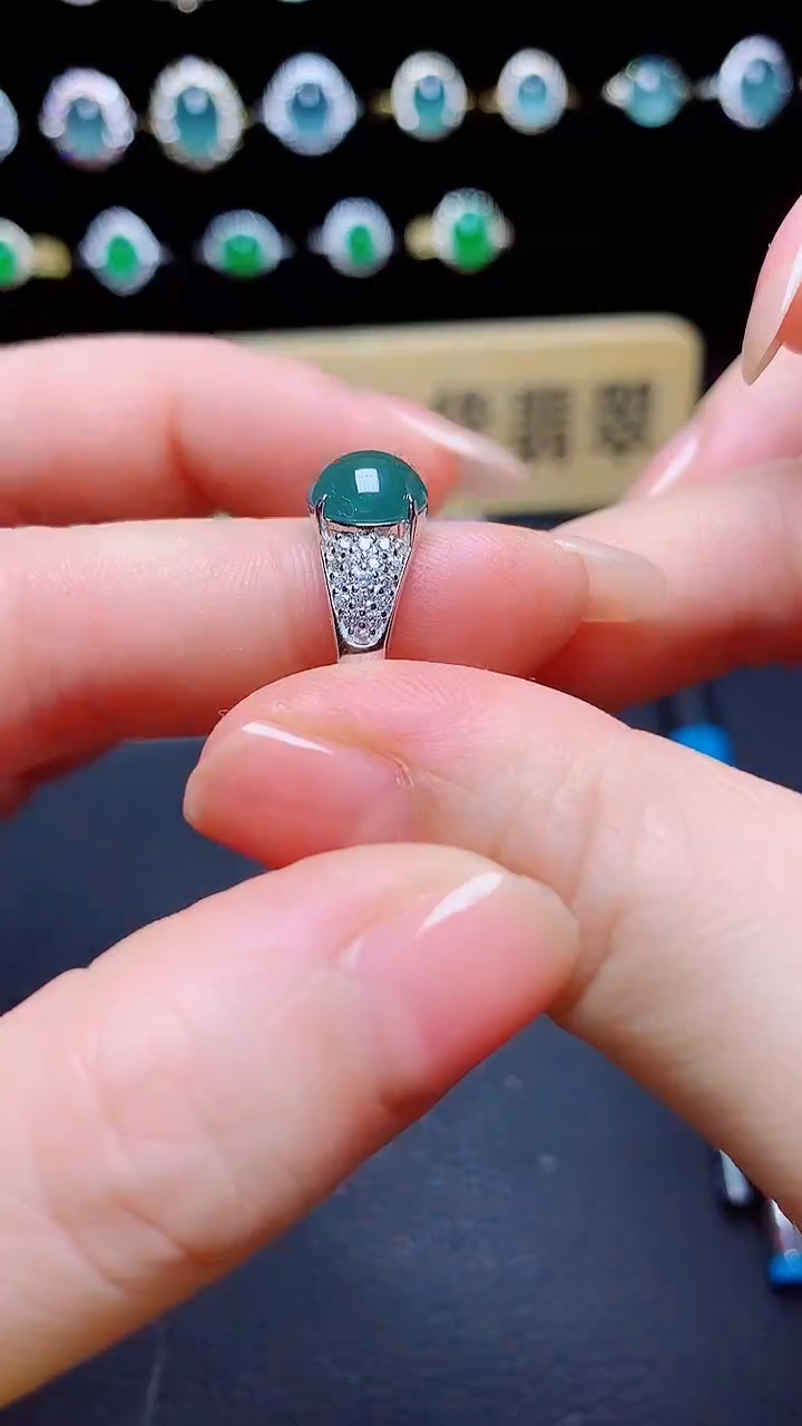 翡翠戒指银S925镶嵌天然翡翠A货s925银镶
